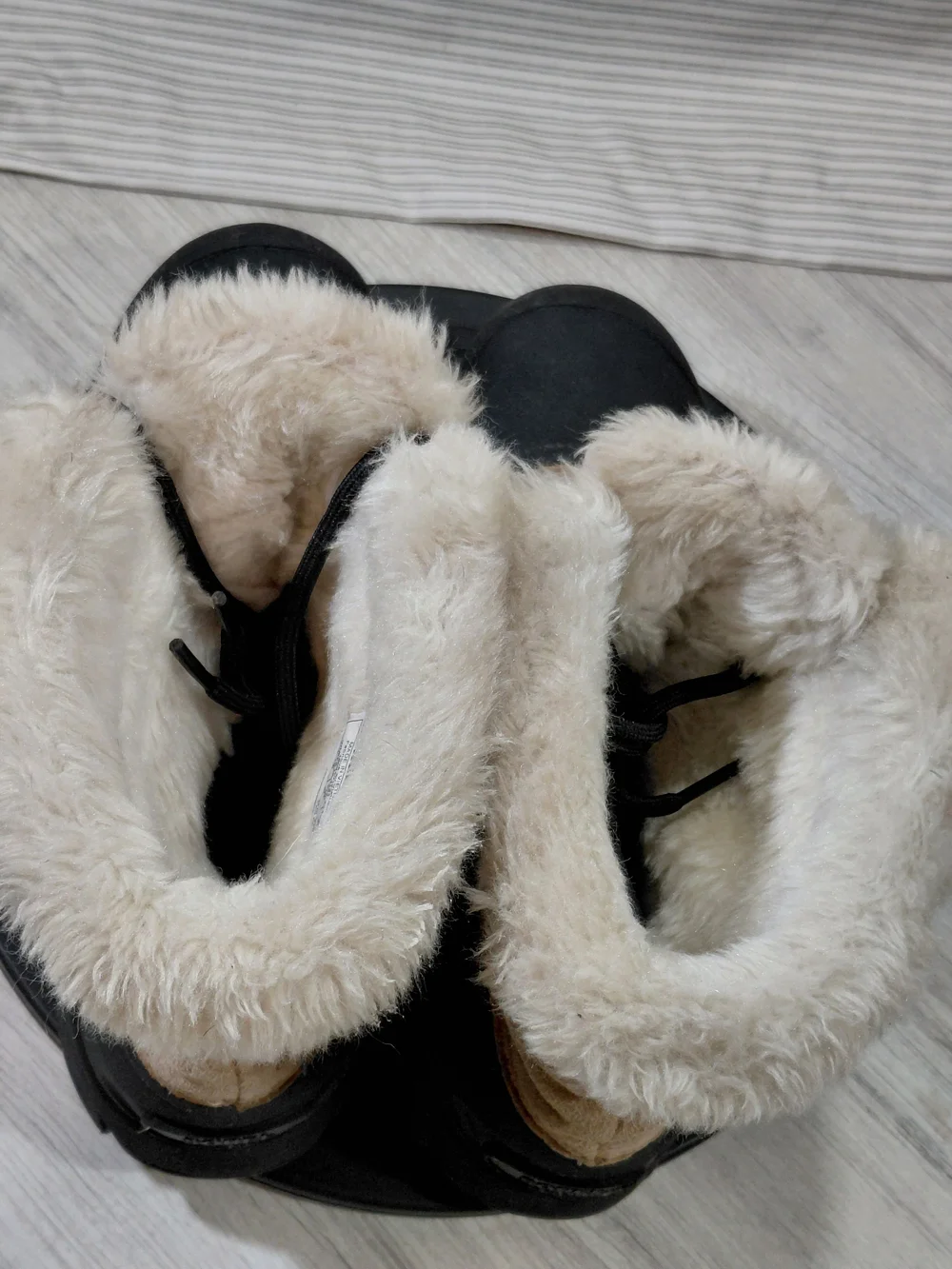 Sorel Women's Snow Angel Tan and Black Waterproof Winter Snow Boots SIZE 8